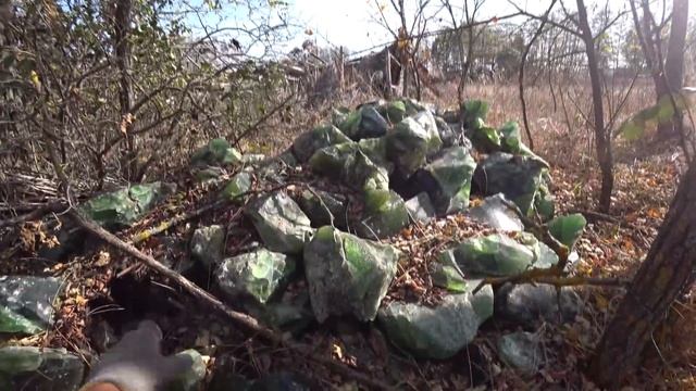 НАШЕЛ ЦЕЛЫЙ ГРУЗОВИК ДРАГОЦЕННЫХ КАМНЕЙ.НЕОБЫЧНАЯ НАХОДКА В МЕРТВОЙ ДЕРЕВНИ.НЕФРИТ ДЛЯ БАНИ? смотреть онлайн