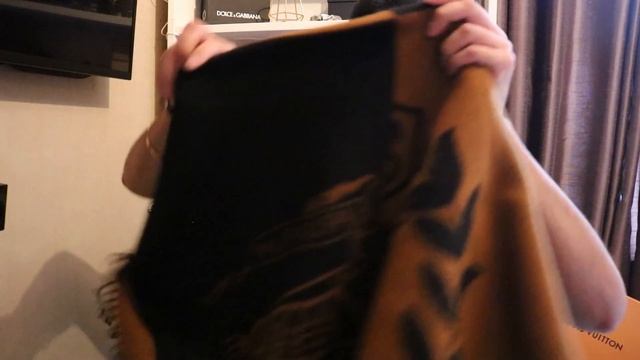 UNBOXING | BURBERRY SCARF || HOW I GET 20% OFF!! смотреть онлайн