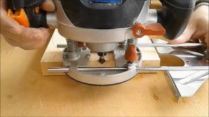 Фрезерование паза и кромки деревянной таблетки