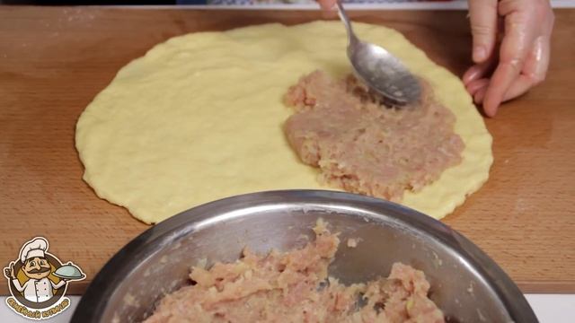 Пирог с мясом. Мясной пирог в духовке. Пирог с мясным фаршем и сыром смотреть онлайн