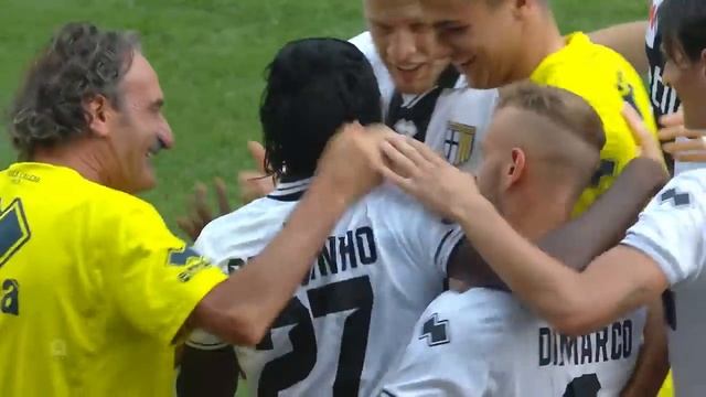 Great Gervinho гол в стиле Марадоны смотреть онлайн