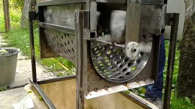 Гребнеотделитель измельчитель винограда. Испытания смотреть онлайн