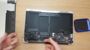 Apple MacBook a1466 water removal from main board