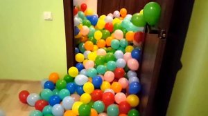 Много воздушных шаров полная квартира шариков Balloons