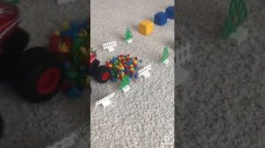 Монстр Трак Акула против BMW. (Monster Truck Shark vs BMW)