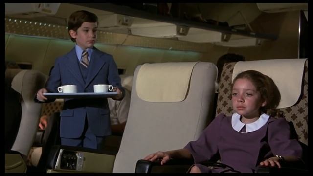 Airplane! Coffee Scene: The Original and the Spoof смотреть онлайн
