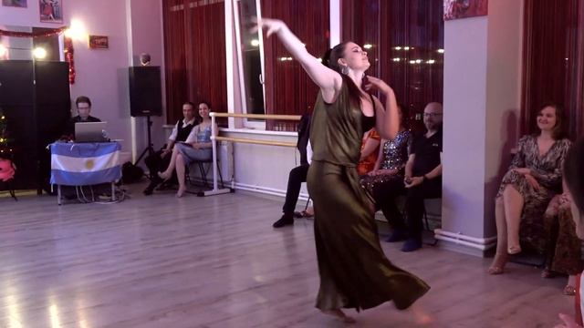 Victoria Gorchakova - tribal fusion @ Новогодняя Milonga Coqueta смотреть онлайн