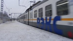 Электропоезд ЭД4М-0500 "РЭКС-Экспресс" с сообщением "Крутое - Москва"