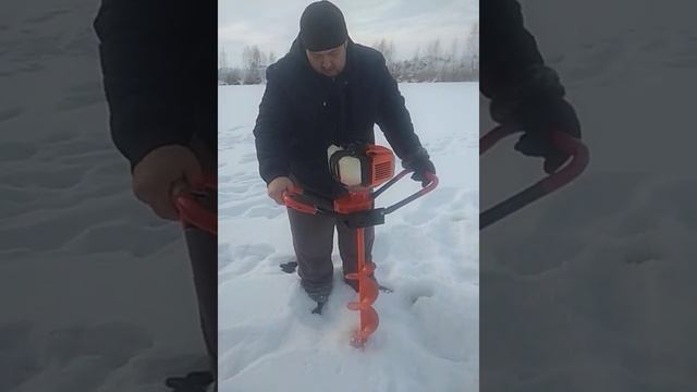 Мотобур, 10 сек. лунка! смотреть онлайн