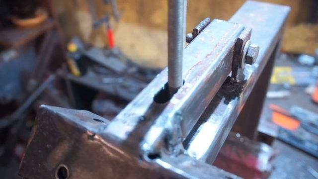 Простой ремонтный стенд из металлопрофиля смотреть онлайн