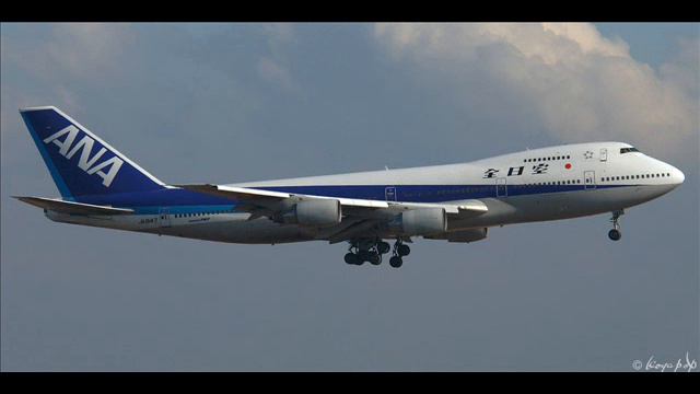 Купить авиабилеты на boeing 747 SR и другие аппараты можно здесь. Выбор оптимального маршрута. смотреть онлайн