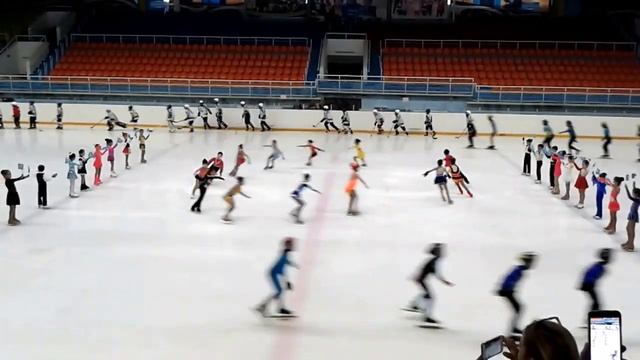 В Ледовом Дворце Шымкента прошла официальная церемония закрытия сезона 2015-2016 г.г.звс смотреть онлайн