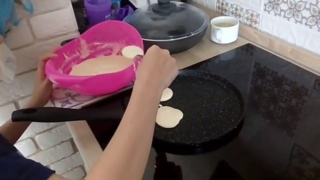 Оладьи это просто! Внимание печет ребенок?.