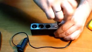 Разветвитель прикуривателя в автомобиль.