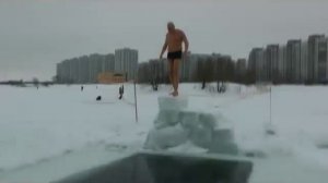 ice jumping моржи купчино 29-01-2011 ilya boldyrev Купчинские карьеры