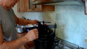 Приготовление рыбных консерв в автоклаве, из лещей,выловленных в Донце фидером