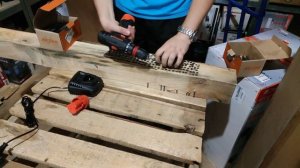 Дуэль #1: шуруповерт Dnipro-M CD-122Q vs Sturm CD3212DFR