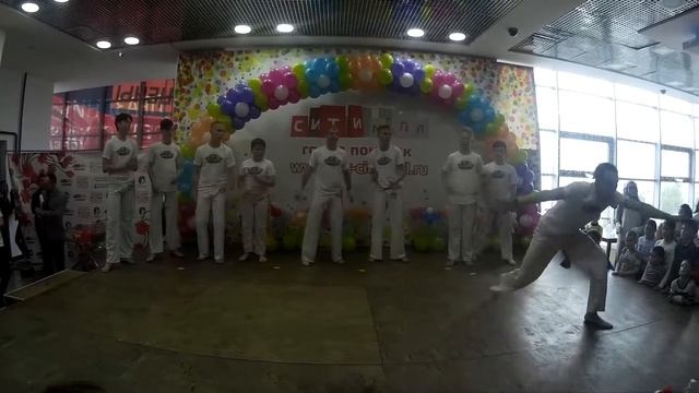 Выступление Сити Мол Нижнекамск Абада Капоэйра . смотреть онлайн