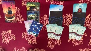4 КОРОЛЕВЫ ЧТО ОН ЧУВСТВУЕТ КО МНЕ?! КАК ОТНОСИТСЯ?! ГАДАНИЕ НА ЛЮБОВЬ