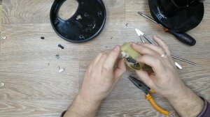 Как поменять редуктор чаши кухонного комбайна Как разобрать | РемБытТехника 77