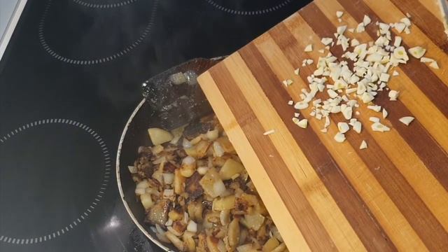 Как приготовить вкуснейшую ЖАРЕНУЮ КАРТОШКУ! ? смотреть онлайн