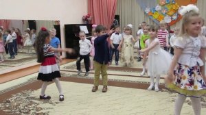 Танец Захара на День Матери!!!