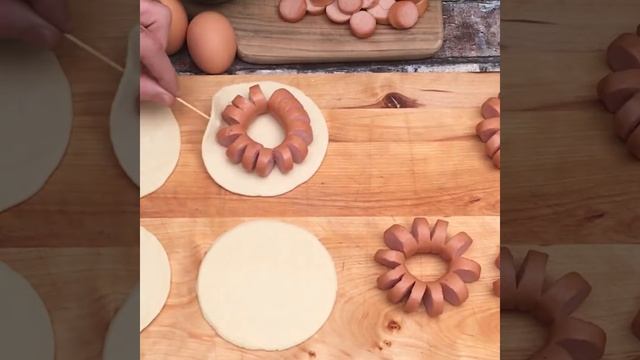 простой классный рецепт из сосиски и тесто. смотреть онлайн