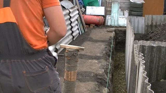 Крепление несъемной опалубки