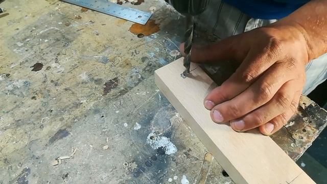 Изготовление нового настенного держателя сушилки. смотреть онлайн