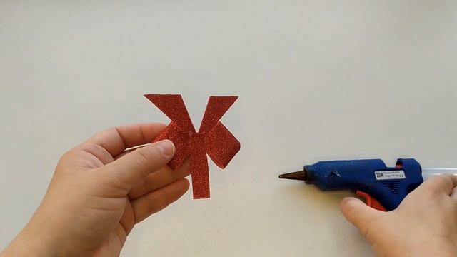 КАКОЙ ВАРИАНТ ВАМ НРАВИТСЯ БОЛЬШЕ ? 3 интересные поделки из фоамирана СВОИМИ РУКАМИ. DIY. Ремесла
