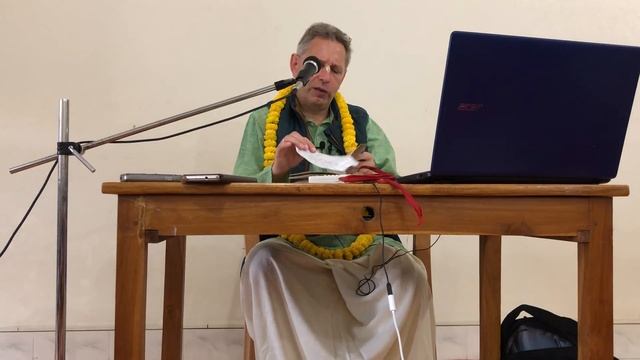 2019-01-07 - Ишопанишад 12 (Бхакти-шастри, Маяпур) смотреть онлайн