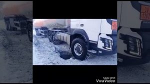 Зимник-2021, Якутия, Мужики пробивают дорогу