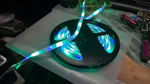 RGB СВЕТОДИОДНАЯ лента IP65 Водонепроницаемый 2835 SMD 60 смотреть онлайн