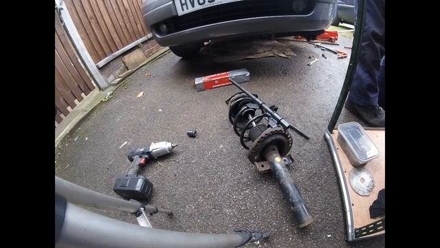 How to change the front spring rack Renault Megane / Как поменять передний пружину стойку Megane смотреть онлайн