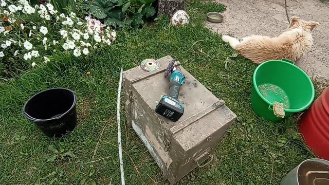 хотел поченить садовуй лавочку сделал новую😂 смотреть онлайн