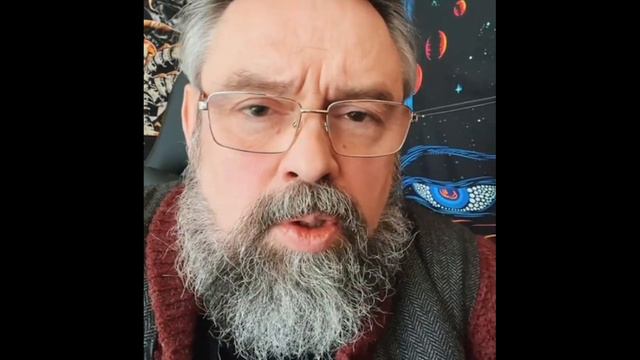 Кто то ходит по квартире.....