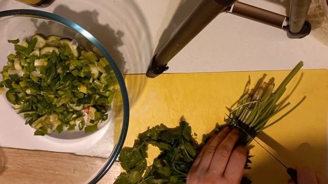 Рецепт салатика с сыром крем чиз? Ну очень вкусно