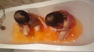Ванна-желе. Smelli gelli baff
