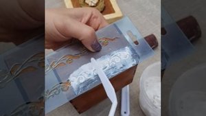 как наносить шпаклевку или пасту через трафарет