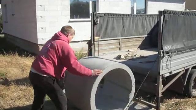 Розгрузка колец с газели