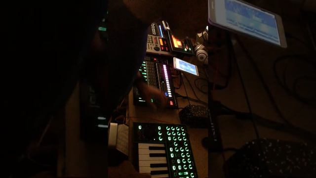 Roland Aira live jam смотреть онлайн