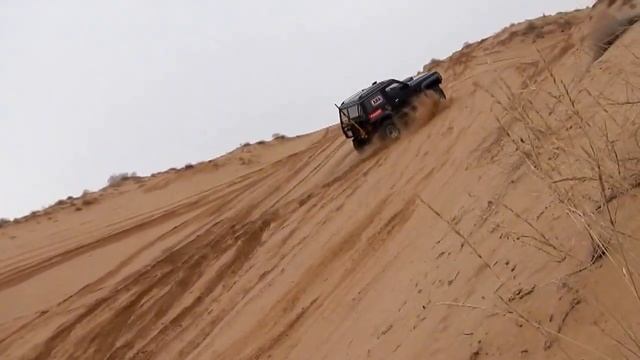 Тест Ниссан Сафари в песках. смотреть онлайн