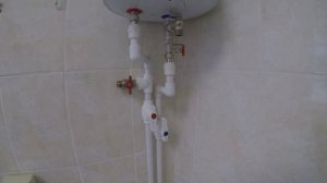 Как повесить и подсоединить электро-водо-нагреватель.