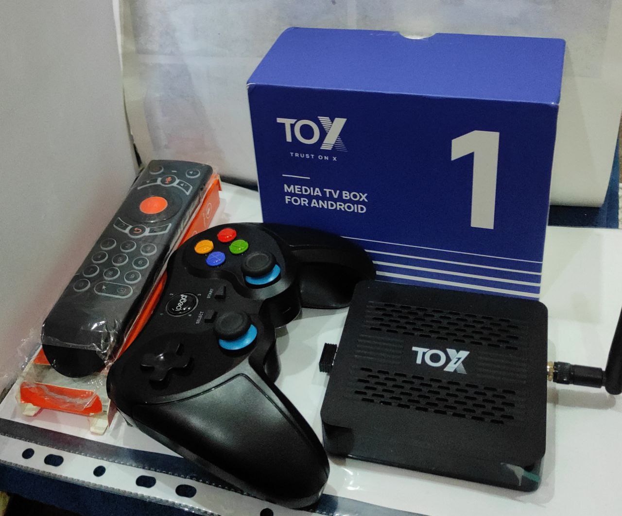 Андроид приставка обзоры. Tox3 приставка. Tox3 TV Box. ТВ-бокс tox1 ugoos 4/32.