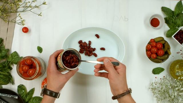 Запеченная индейка с пармезаном и фасолью
