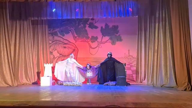 Сказка - фантазия "Сон Алисы" в исполнении Феодосийского театра "ПАРАДОКС". смотреть онлайн