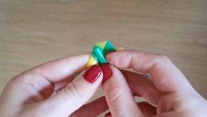 Брелок из коктейльных трубочек / Рукоделки / DIY