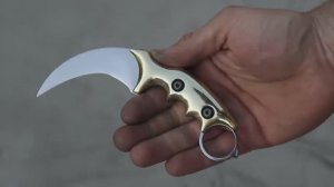 Сделал из ржавой пружины острый как бритва нож Карамбит.