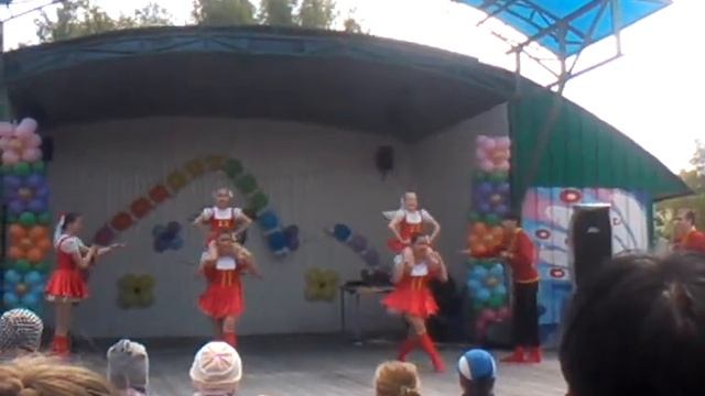 Цирковая студия Арлекино, номер "Скакалки" (г. Барнаул)