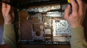Разборка, чистка от пыли, сборка, замена термопасты Lenovo G565 (20071)